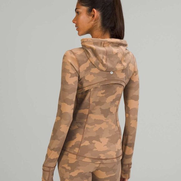 99% NEW LULULEMON DEFINED JACKET, SIZE 6 - Picture 4 of 10